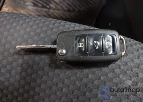 2011 Volkswagen Jetta 2.0L S из США, поврежденный, VIN 3VW2K7AJ4BM366429